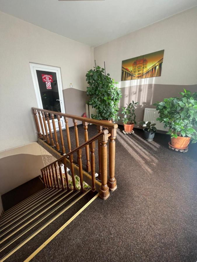 Pension Regal Satu Mare Ngoại thất bức ảnh